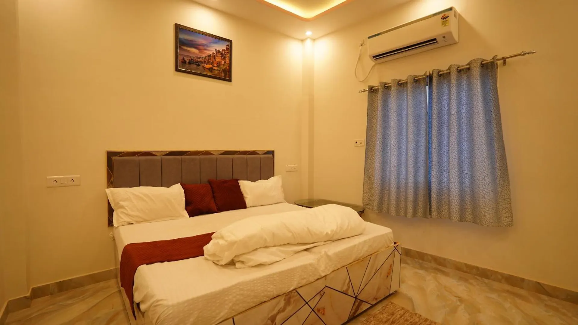 Maa Shakti Guest House Varanasi