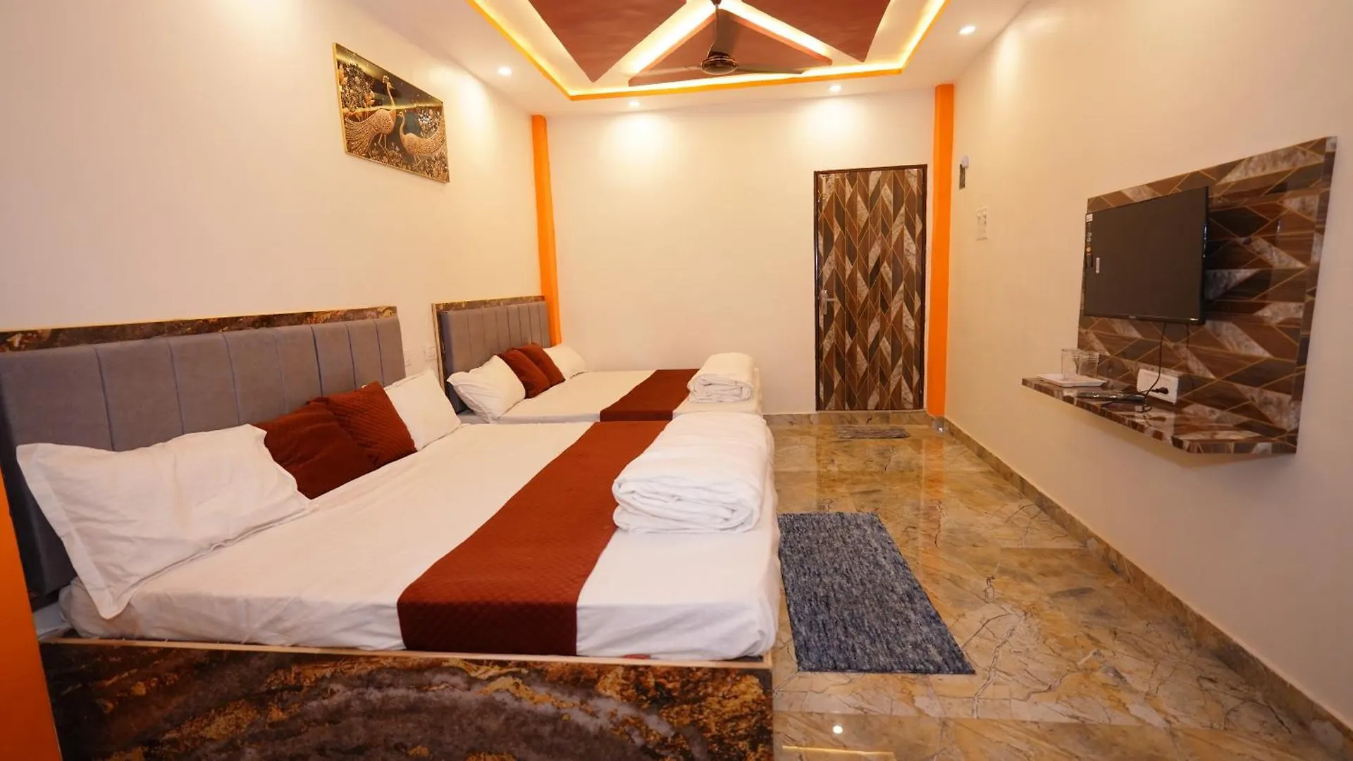 Maa Shakti Guest House Varanasi