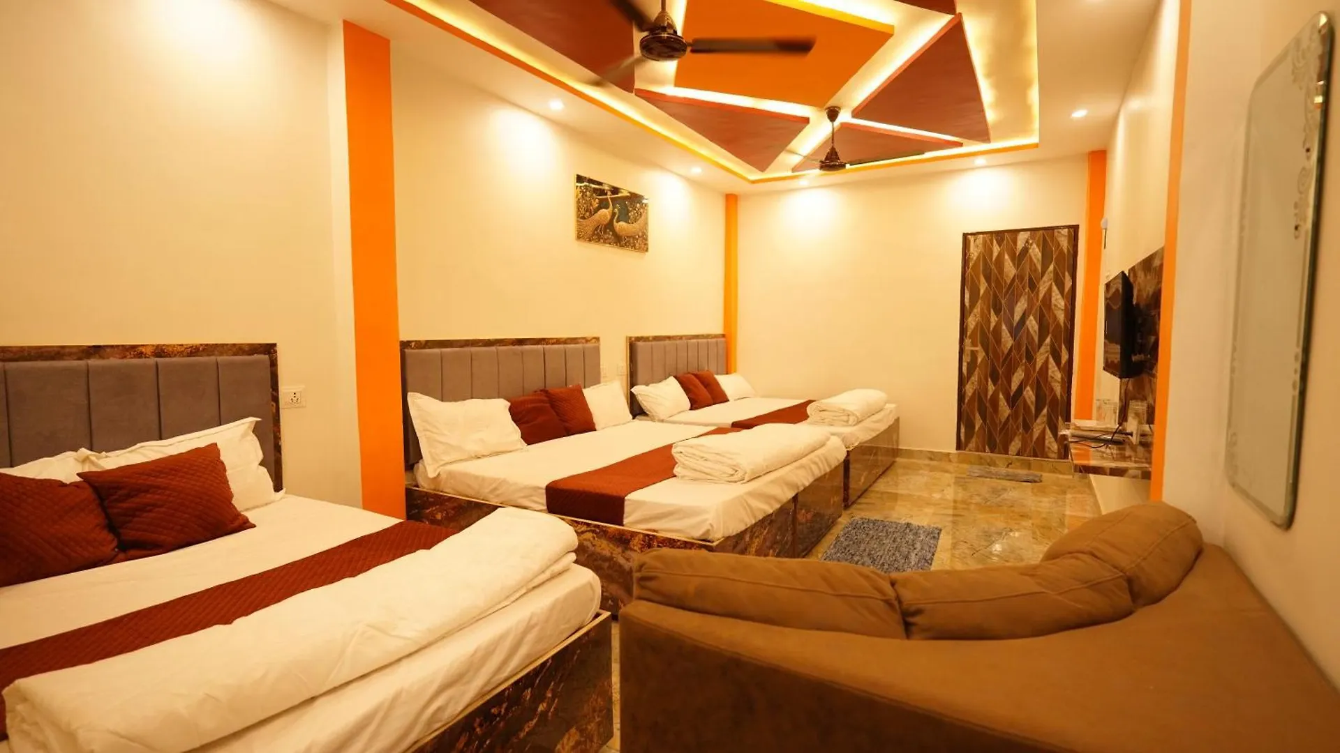 Maa Shakti Guest House Varanasi