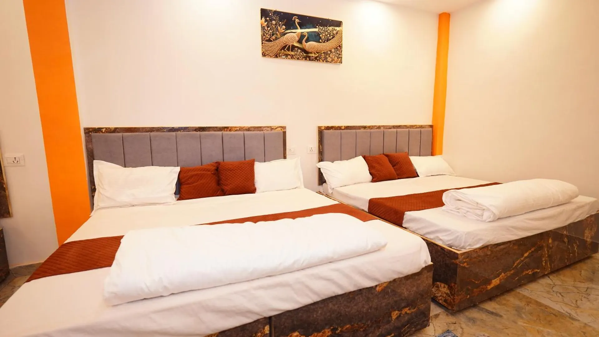 Maa Shakti Guest House Varanasi